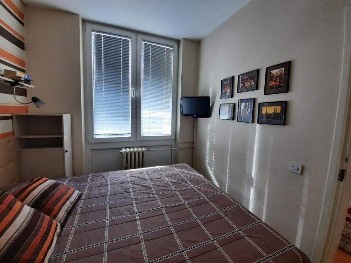 Skopje - Center Bright Apartment 外观 照片