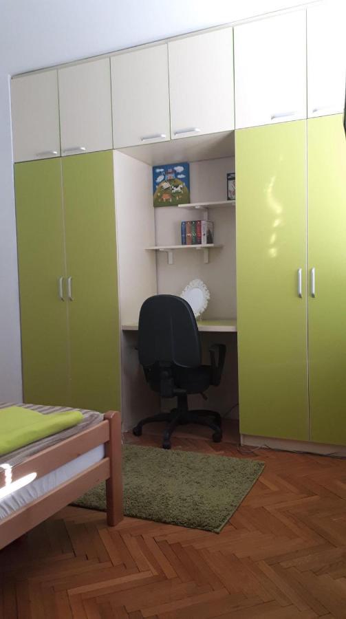 Skopje - Center Bright Apartment 外观 照片